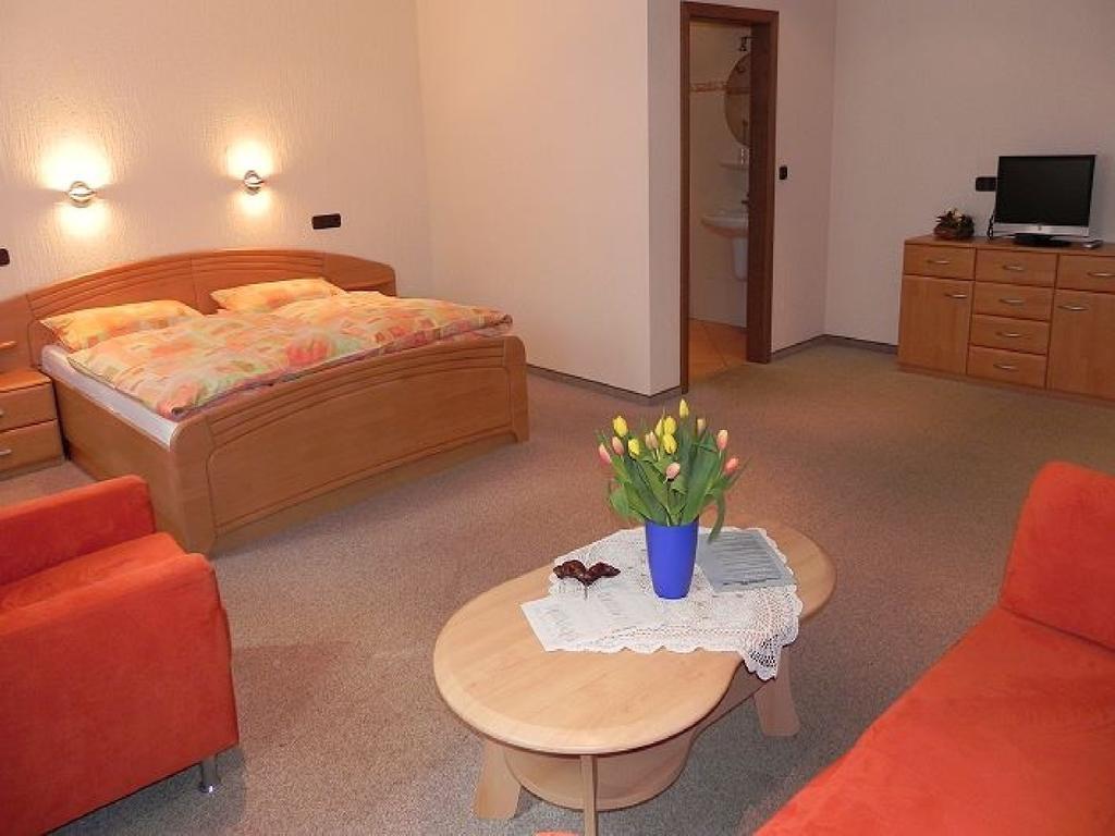 Gaestehaus Freimuth Mesenich Habitación foto
