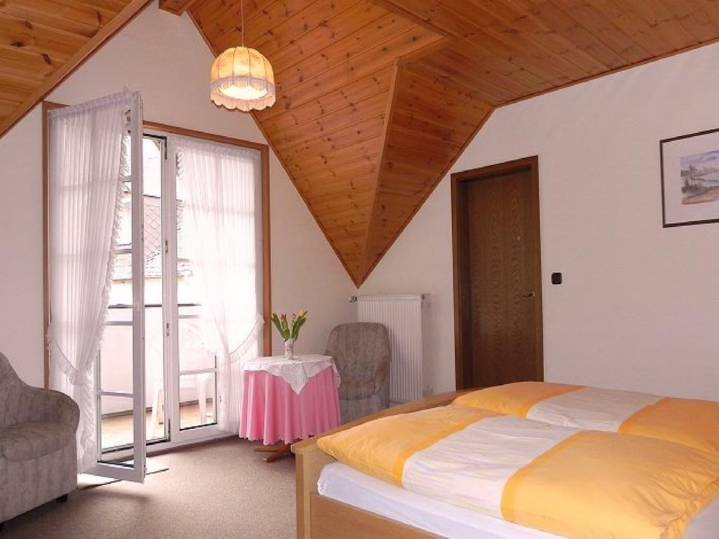 Gaestehaus Freimuth Mesenich Habitación foto