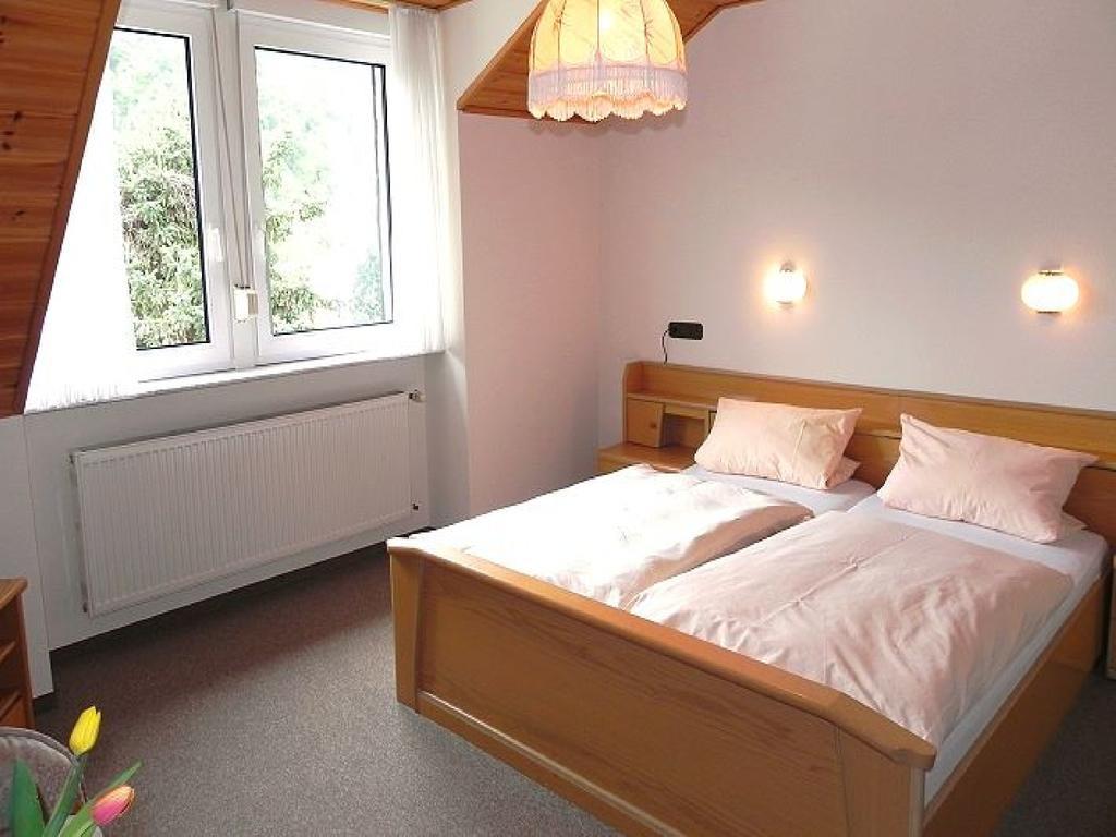 Gaestehaus Freimuth Mesenich Habitación foto